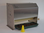 Boilie making process using BoilieRoller