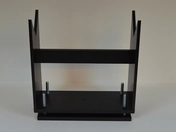 Funkcionalus stovas švirkštui darbo vietai